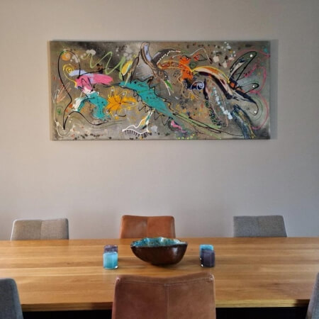 horizontaal schilderij, horizontaal kunstwerk, langwerpig kunstwerk, grijs schilderij, schilderij boven de eettafel, kunst in je interieur, kunst in huis